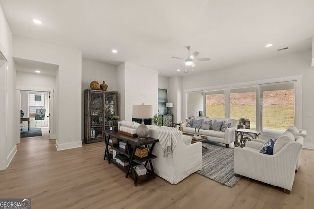 3371 Chosen Boulevard, Snellville, GA 30078