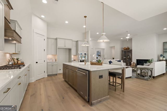 3371 Chosen Boulevard, Snellville, GA 30078