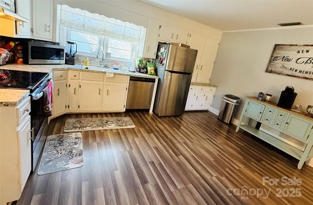 3531 Icard Rhodhiss Road, Connelly Springs, NC 28612