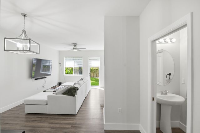 21482 NW 14th Court 21482, Miami Gardens, FL 33169