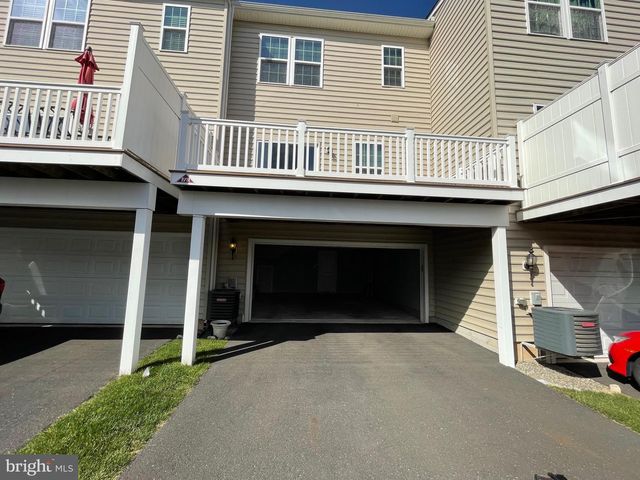 222 COMPASS DR, Lansdale, PA 19446