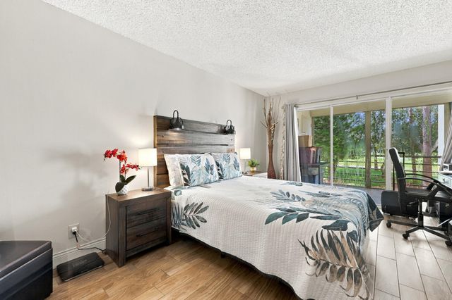 3810 Via Poinciana 202, Lake Worth, FL 33467