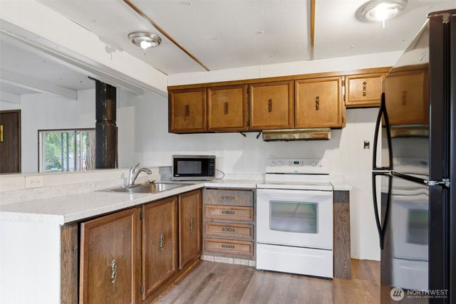 15005 SE 306th Place, Kent, WA 98042