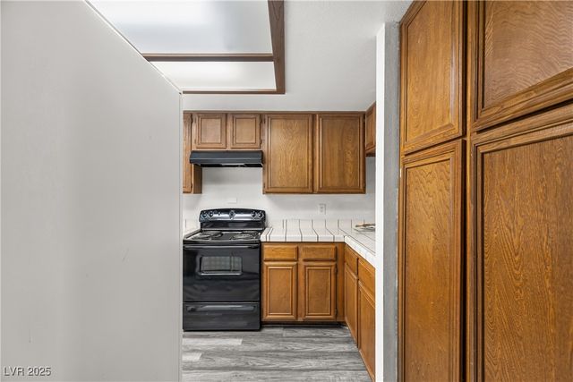 4533 Madreperla Street, Las Vegas, NV 89121