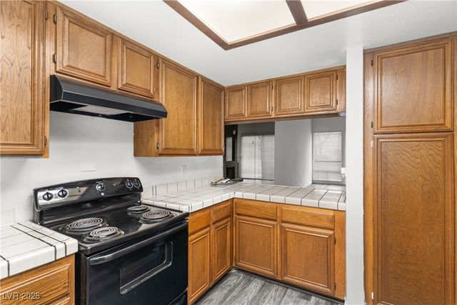 4533 Madreperla Street, Las Vegas, NV 89121
