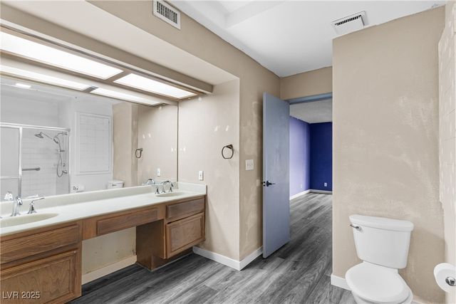 4533 Madreperla Street, Las Vegas, NV 89121
