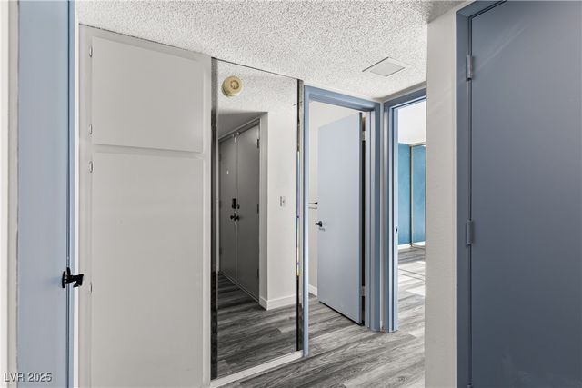 4533 Madreperla Street, Las Vegas, NV 89121