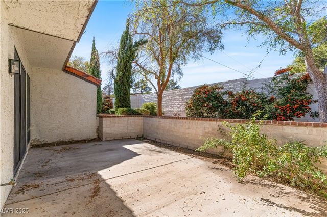 4533 Madreperla Street, Las Vegas, NV 89121