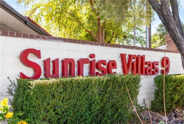 4533 Madreperla Street, Las Vegas, NV 89121