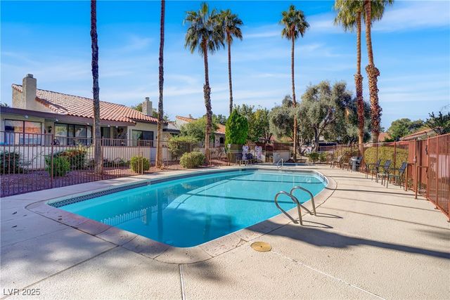 4533 Madreperla Street, Las Vegas, NV 89121