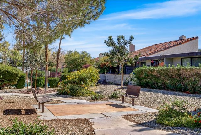 4533 Madreperla Street, Las Vegas, NV 89121