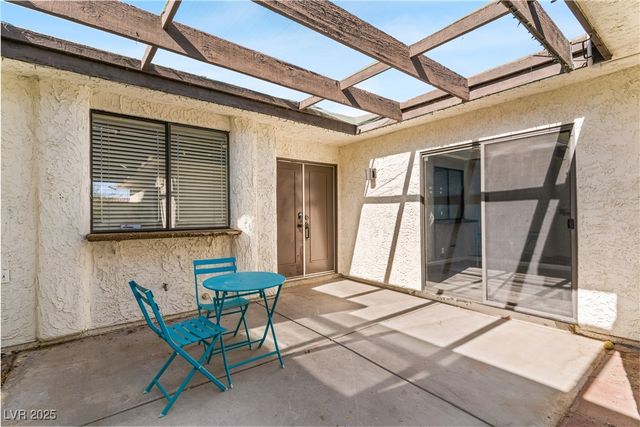 4533 Madreperla Street, Las Vegas, NV 89121