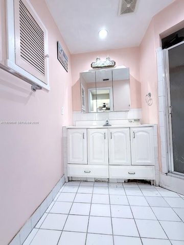 156 Francis Dr NE, Port Charlotte, FL 33395