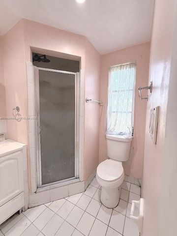 156 Francis Dr NE, Port Charlotte, FL 33395