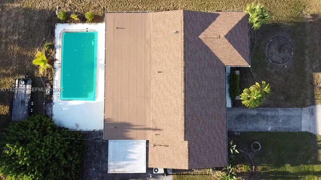 156 Francis Dr NE, Port Charlotte, FL 33395