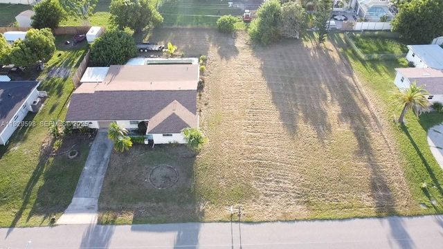 156 Francis Dr NE, Port Charlotte, FL 33395