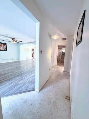 156 Francis Dr NE, Port Charlotte, FL 33395