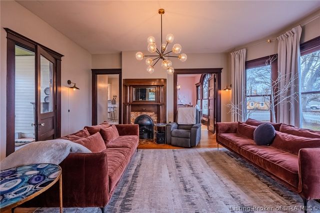 912 Main Street, Memphis, IN 47143