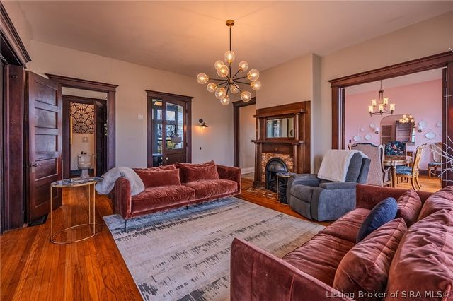 912 Main Street, Memphis, IN 47143