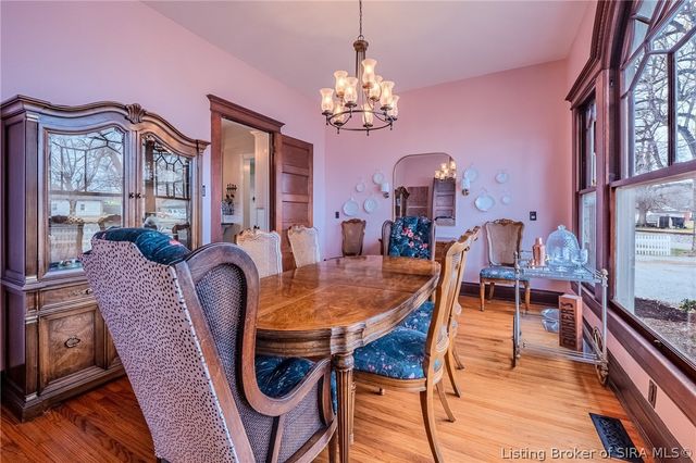 912 Main Street, Memphis, IN 47143