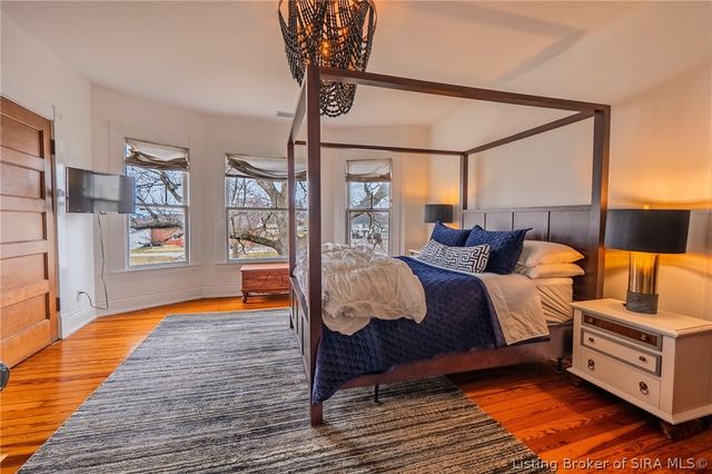 912 Main Street, Memphis, IN 47143