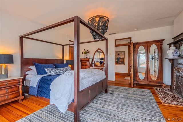 912 Main Street, Memphis, IN 47143