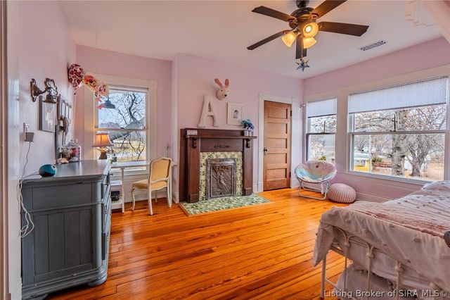 912 Main Street, Memphis, IN 47143