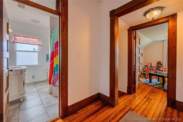 912 Main Street, Memphis, IN 47143