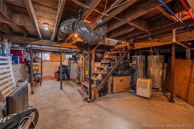 912 Main Street, Memphis, IN 47143