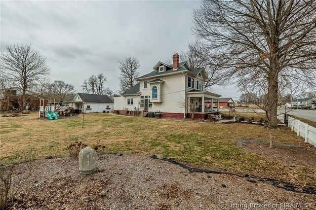 912 Main Street, Memphis, IN 47143