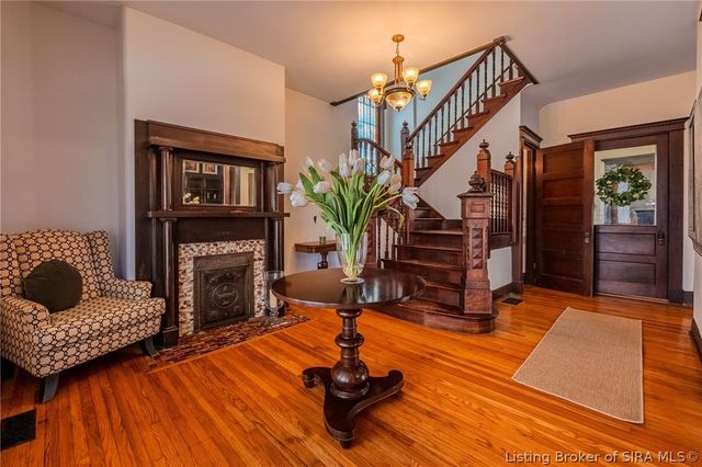 912 Main Street, Memphis, IN 47143