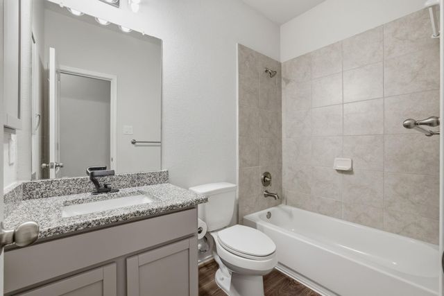 10318 Muir Bend Drive, Rosharon, TX 77583