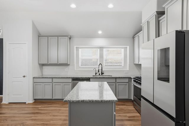10318 Muir Bend Drive, Rosharon, TX 77583