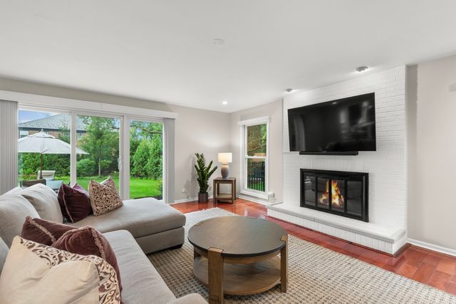 2335 Indian Ridge Drive, Glenview, IL 60026