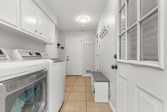 2335 Indian Ridge Drive, Glenview, IL 60026