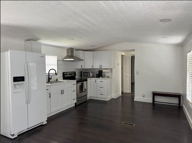 182 Plantation Boulevard, Greenacres, FL 33467
