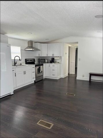 182 Plantation Boulevard, Greenacres, FL 33467