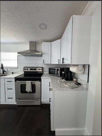182 Plantation Boulevard, Greenacres, FL 33467