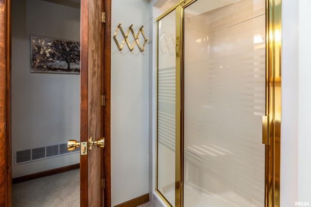 135 OAK Circle, Goreville, IL 62939