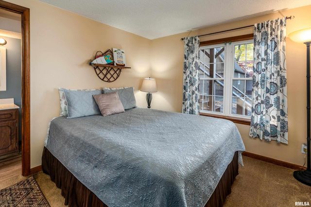 135 OAK Circle, Goreville, IL 62939