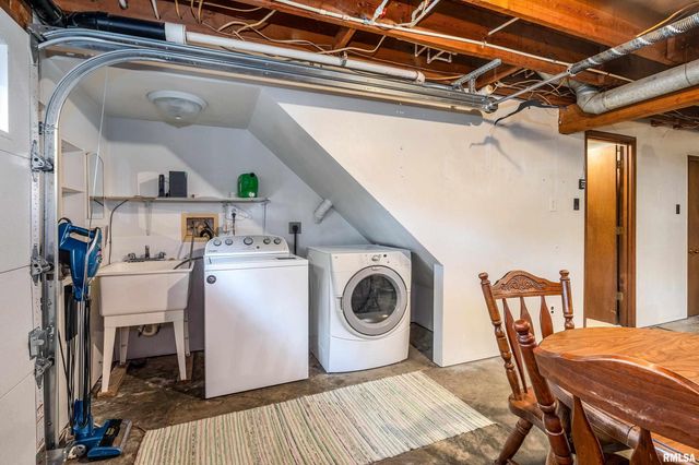 135 OAK Circle, Goreville, IL 62939