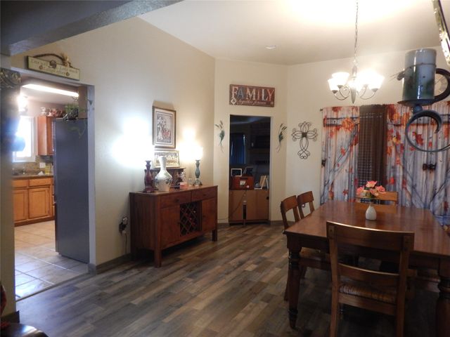 813 Emily Trail, Azle, TX 76020