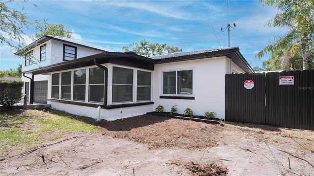 1736 W COUNTRY CLUB, Tampa, FL 33612