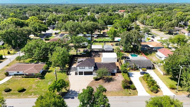 1736 W COUNTRY CLUB, Tampa, FL 33612