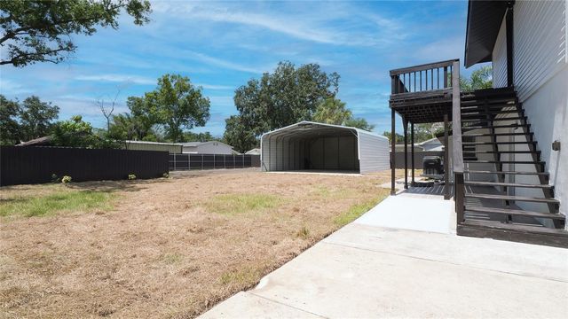 1736 W COUNTRY CLUB, Tampa, FL 33612