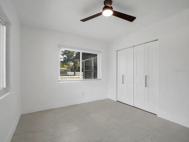 1736 W COUNTRY CLUB, Tampa, FL 33612