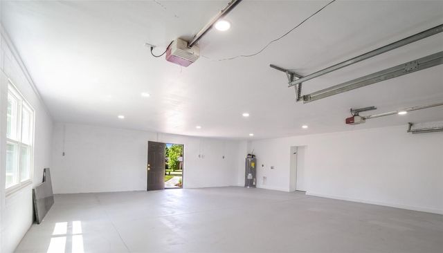 1736 W COUNTRY CLUB, Tampa, FL 33612