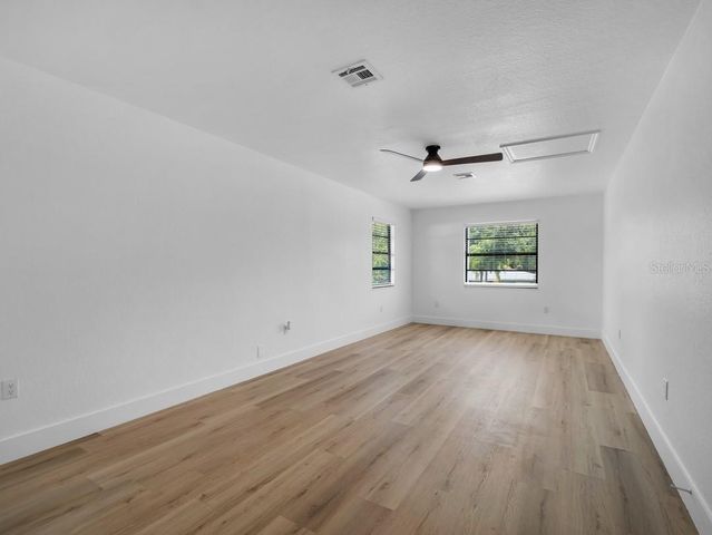 1736 W COUNTRY CLUB, Tampa, FL 33612
