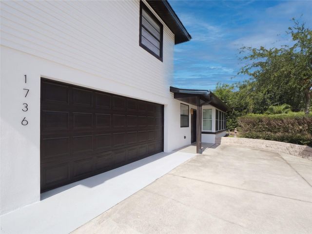1736 W COUNTRY CLUB, Tampa, FL 33612