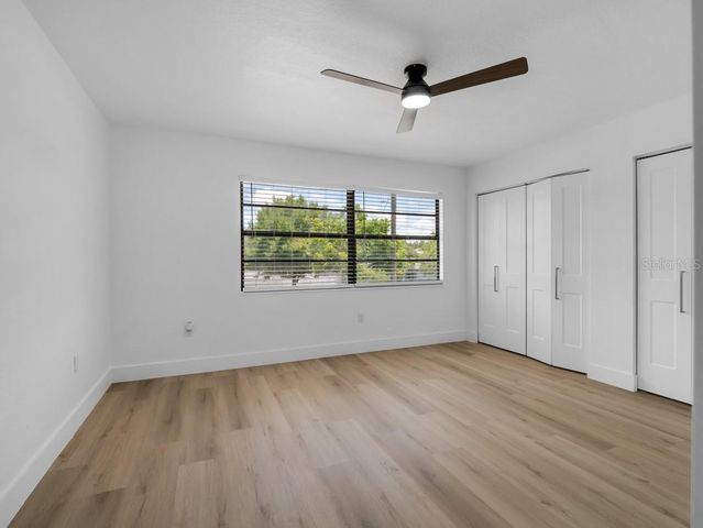 1736 W COUNTRY CLUB, Tampa, FL 33612